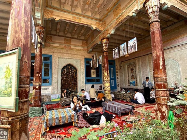 Masjid Uighur Jadi Kafe Tempat Wisata