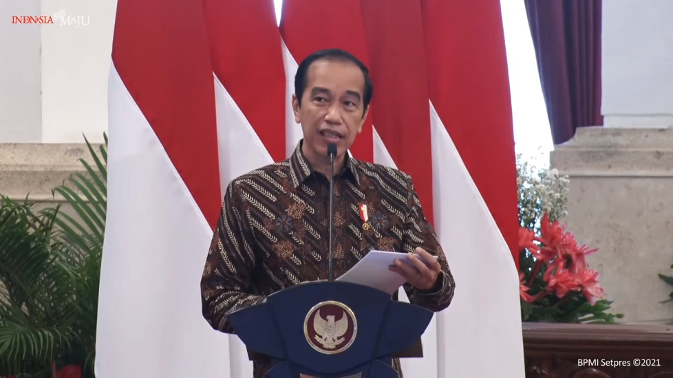 Paradoks Jokowi Benci Produk Asing