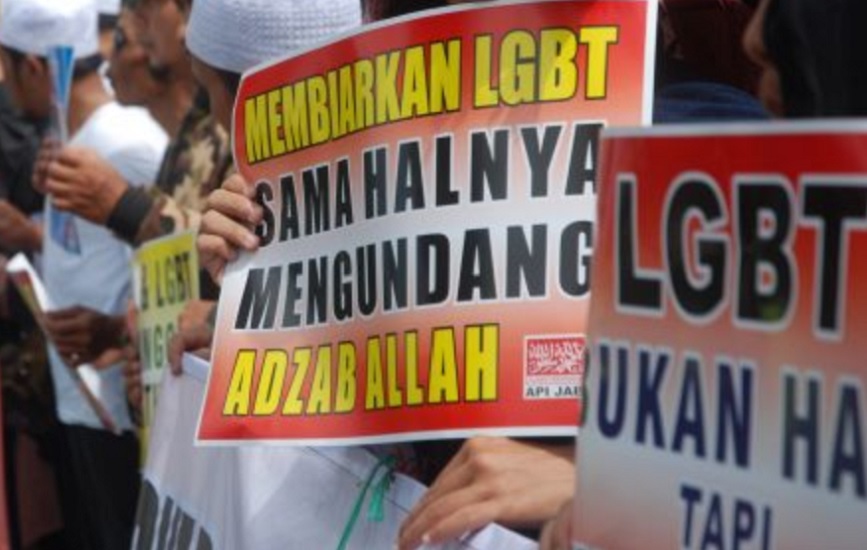 Membiarkan LGBT Sama Halnya Mengundang Azab Allah