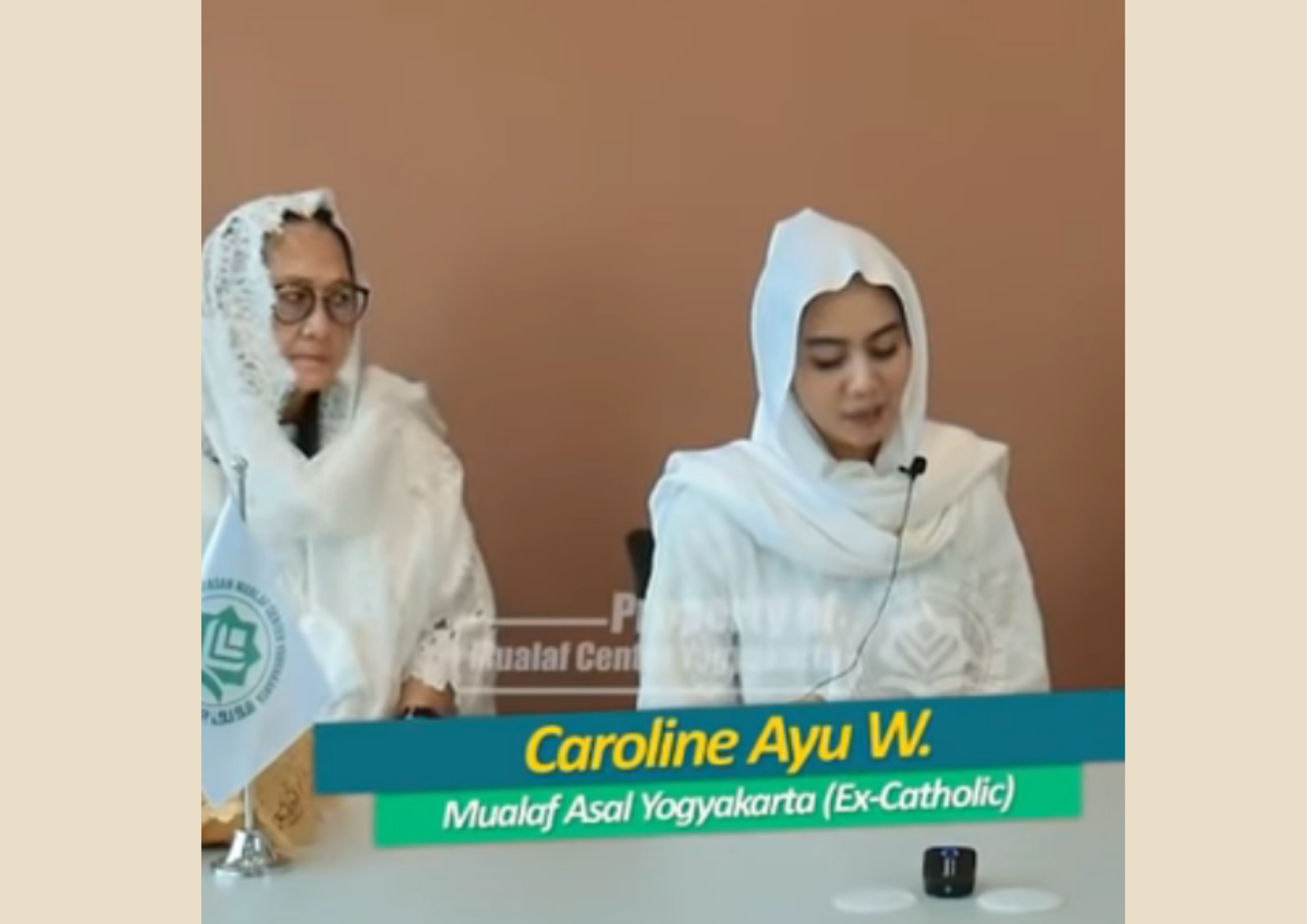 Alhamdulillah, Caroline Ayu Manajer Cafe Ternama di Jojga Bersyahadat